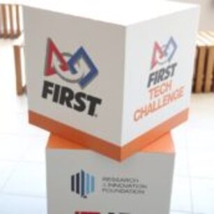 XM赞助学生参加FIRST Tech Challenge科技挑战赛