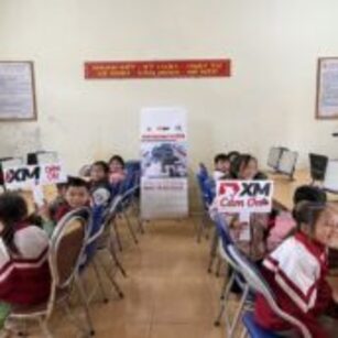 XM Perkasa Teknologi di Sekolah Menengah Vietnam